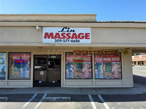 Erotic massage Mocesti