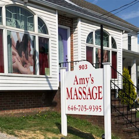 Sexual massage Pelham Manor