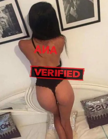 Laura anal Prostitute Pecanha