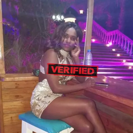 Aimee fafanje Najdi prostitutko Kambia