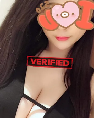Vivian pornostarr Find a prostitute Daejeon